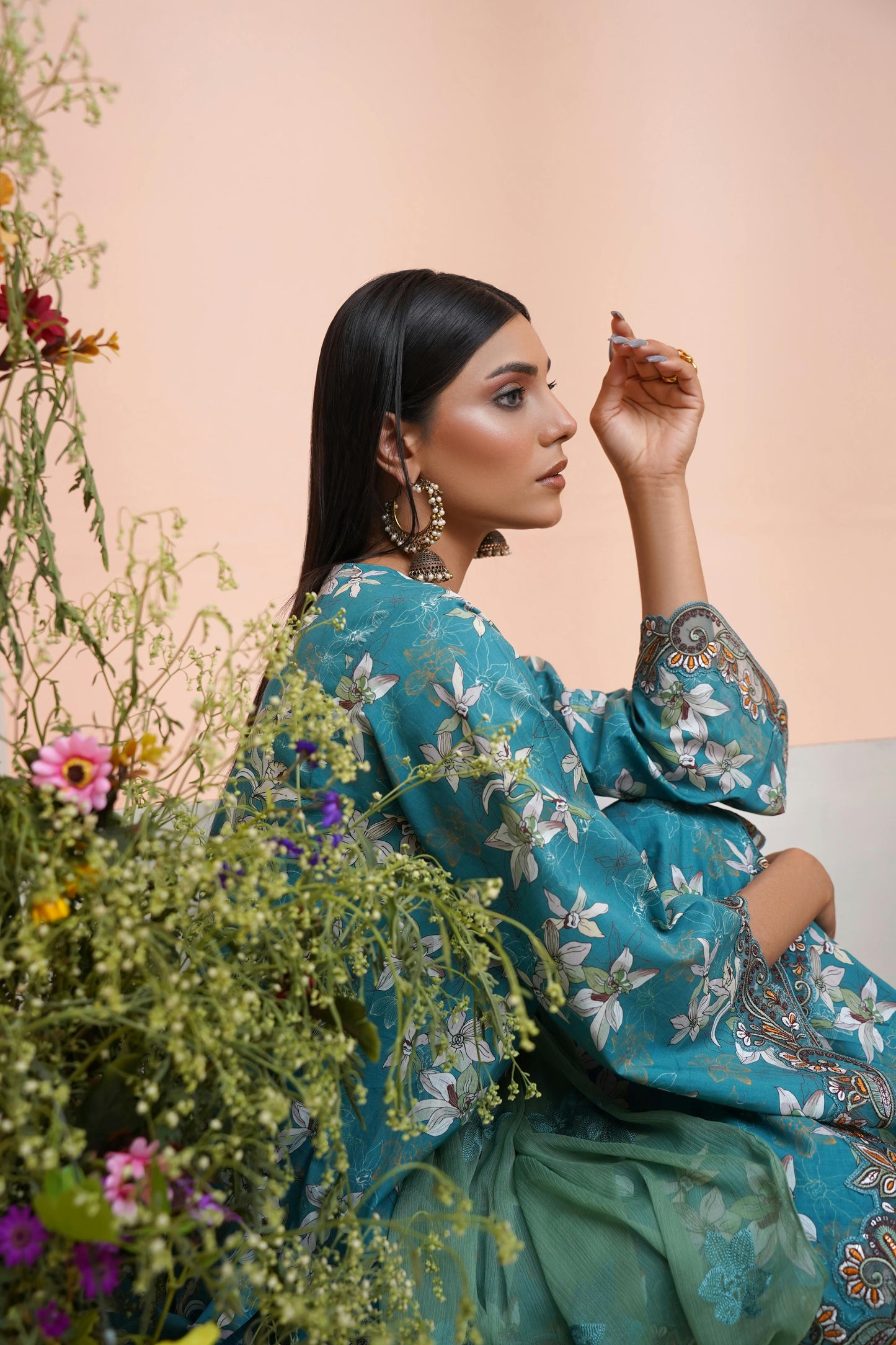 Un-stitched 3-piece embroidered lawn By Gulzar Yousaf Volume-04 - D/05 (Aqua Green)