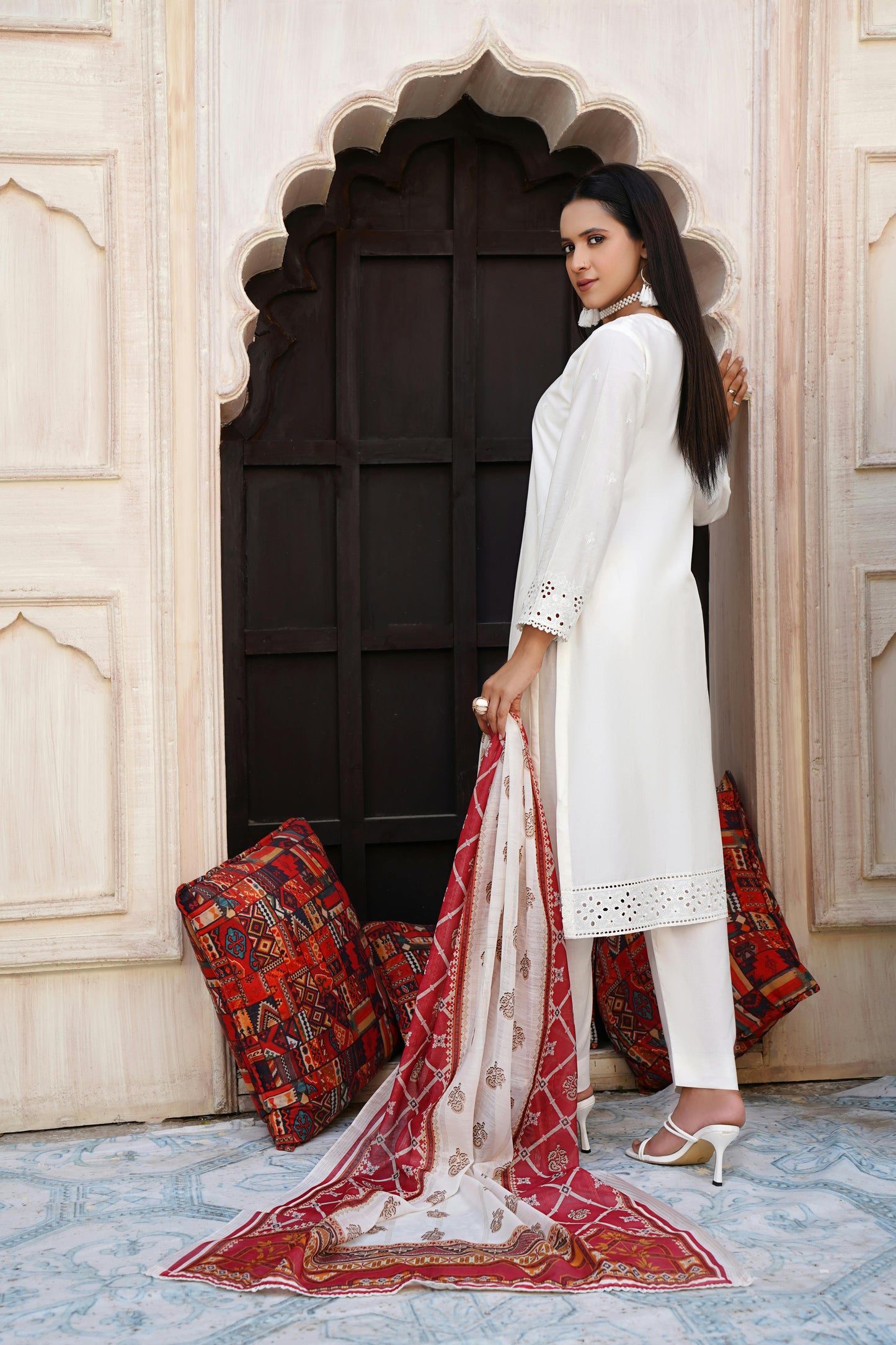 Premium Pakistani Gulzar Yousaf (GL) Stitched 3 PCs - Elegant Ivory