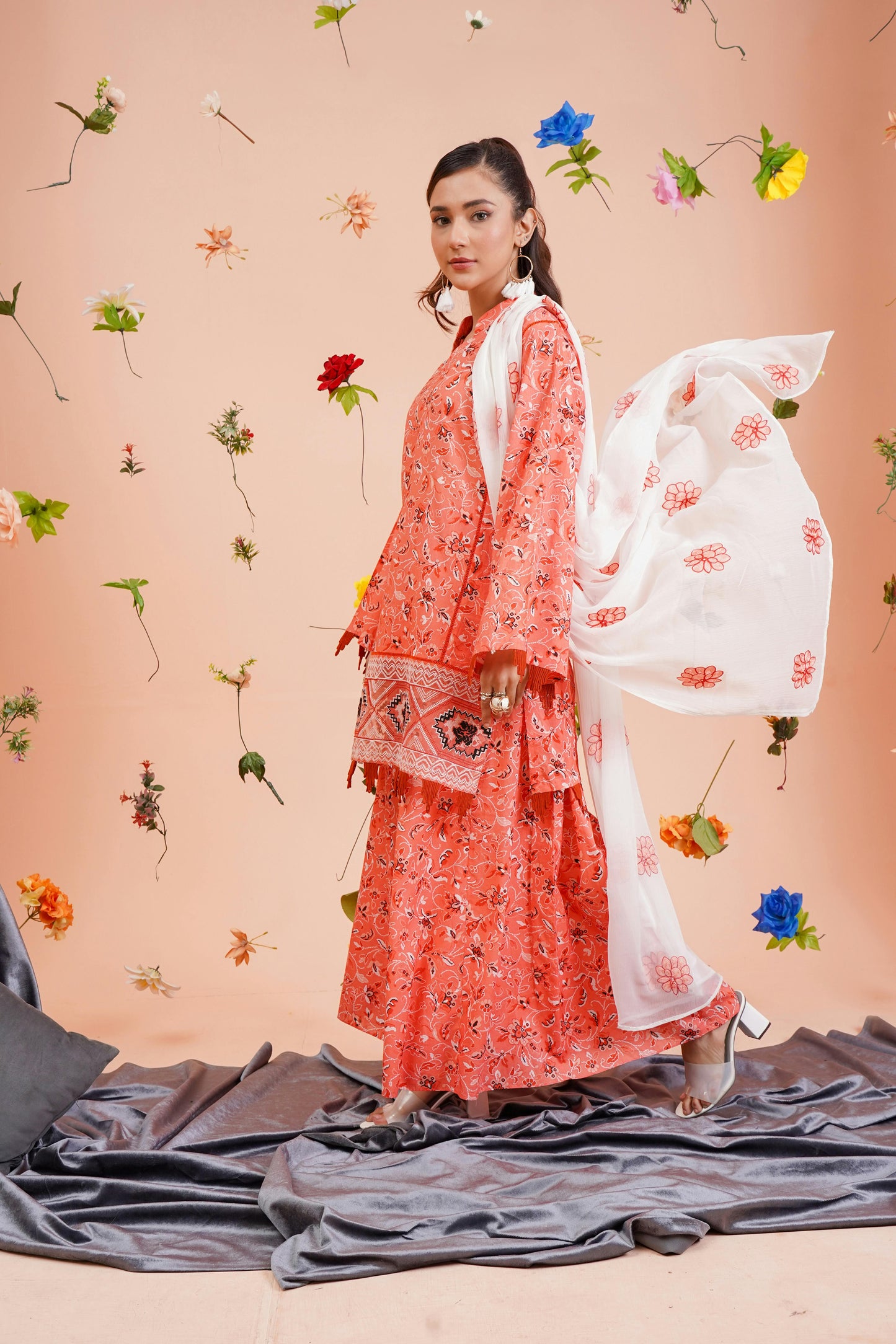Un-stitched 3-piece embroidered lawn By Gulzar Yousaf Volume-Gull Bareen (Coral Pink)