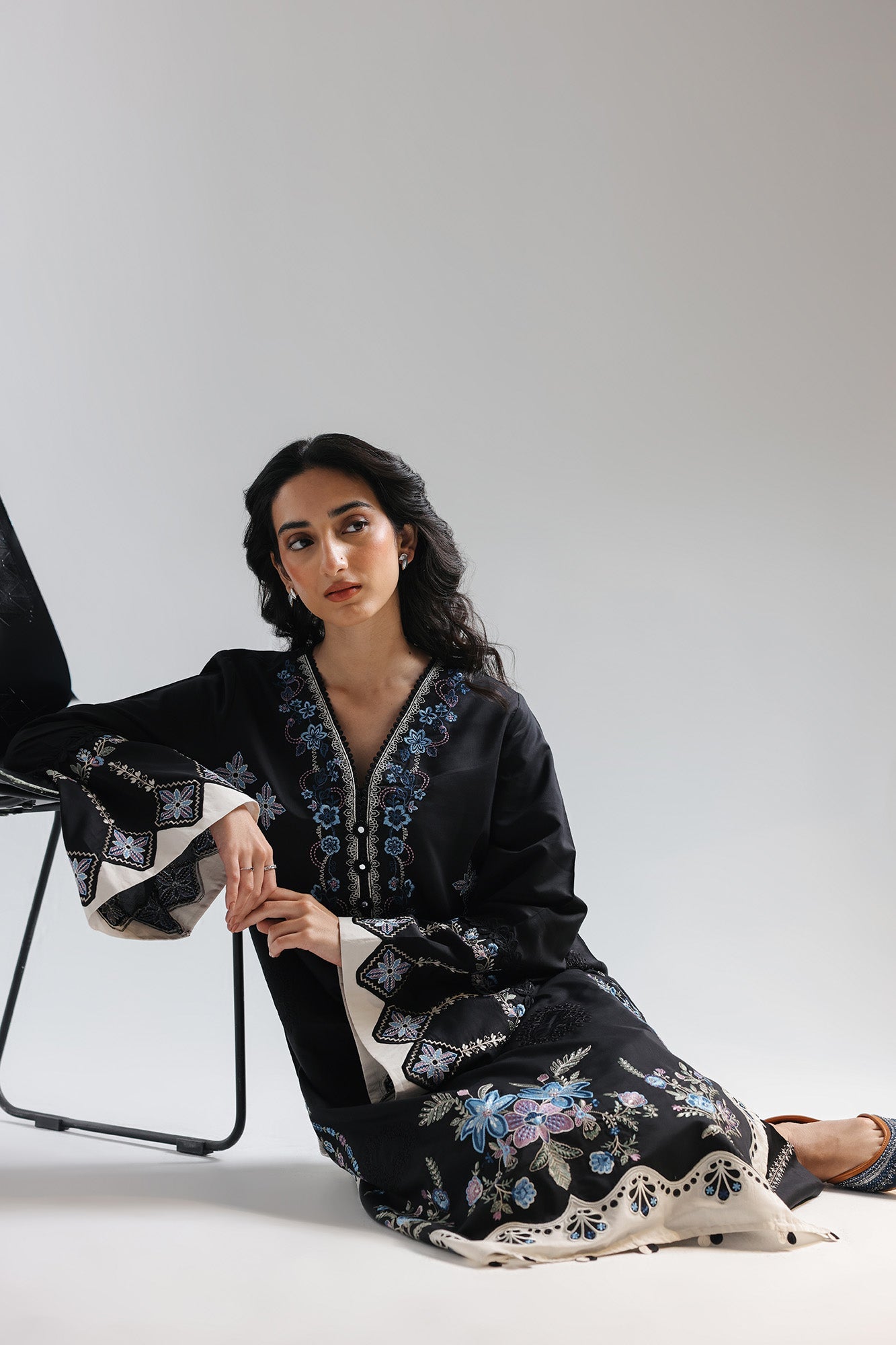 ETHNC - Embroidered suit- JET-BLACK | E4019/103/902
