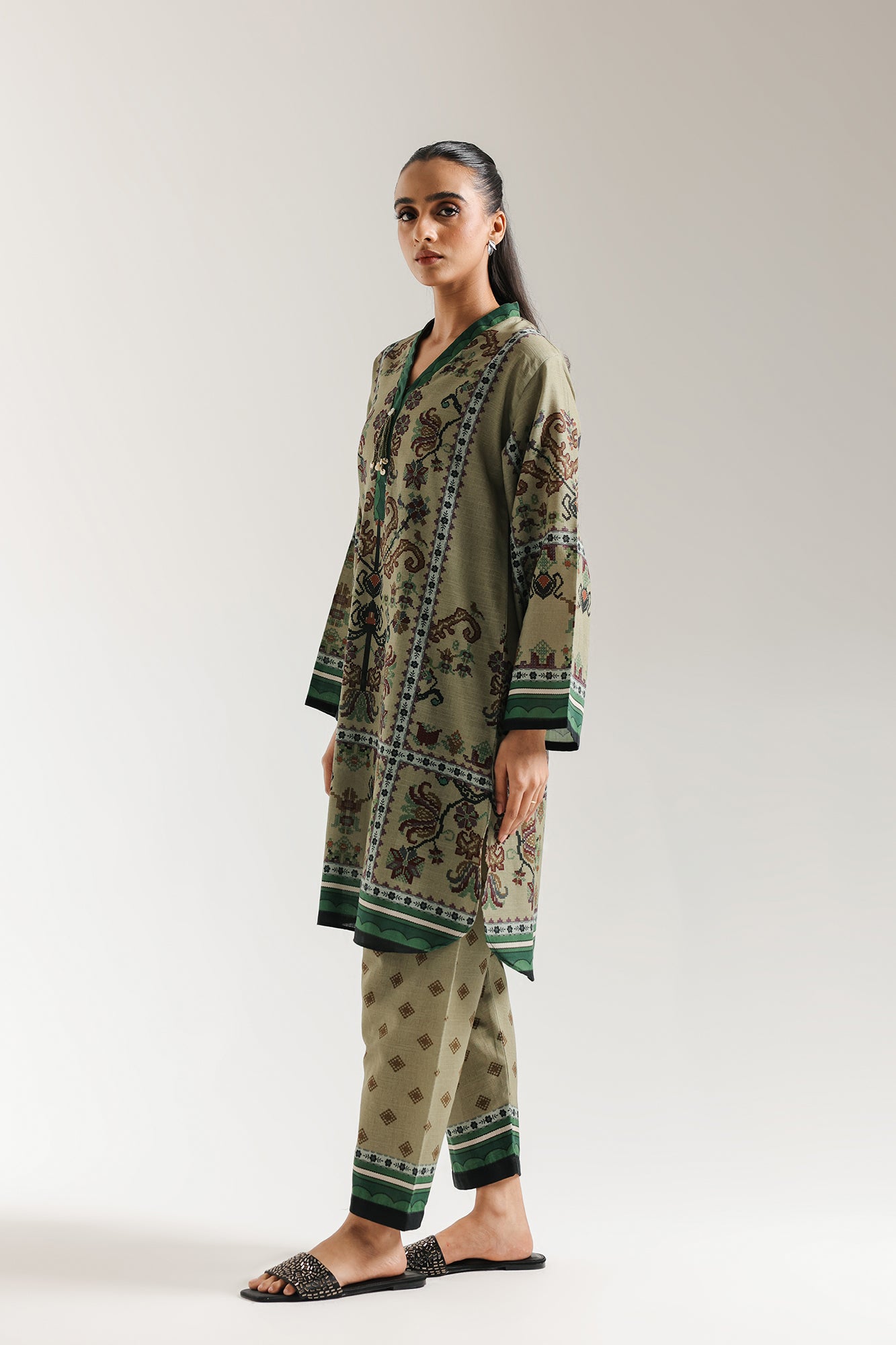 ETHNC-PRINTED SUIT-COLOR-GRASS-GREEN | E7110/102/707