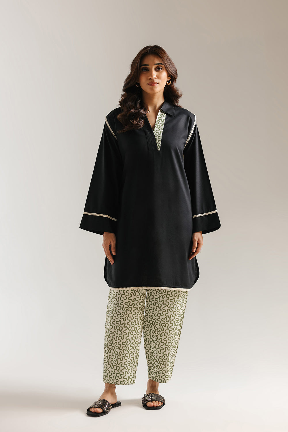 ETHNC PRINTED SUIT BLACK | E8024/102/901