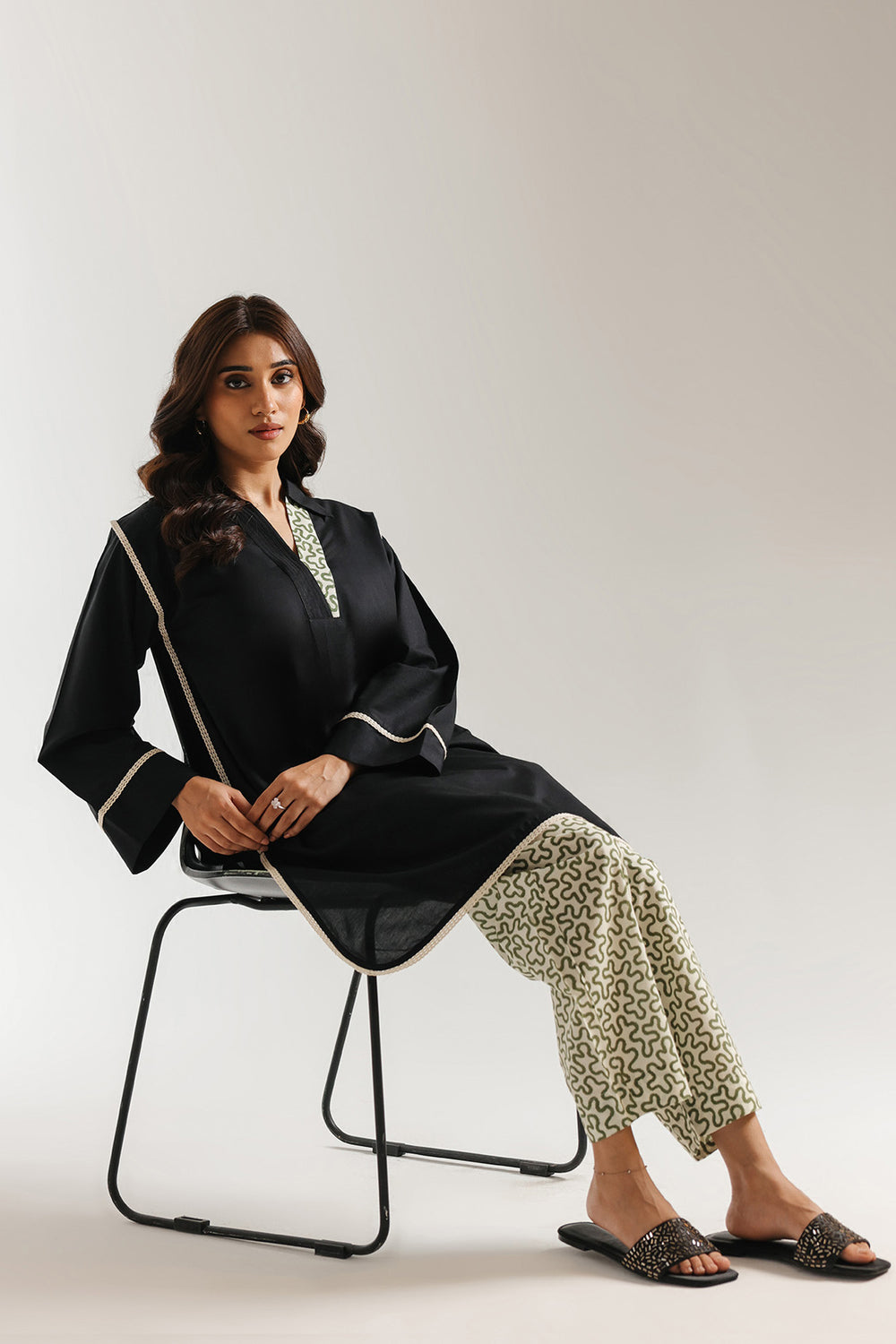 ETHNC PRINTED SUIT BLACK | E8024/102/901