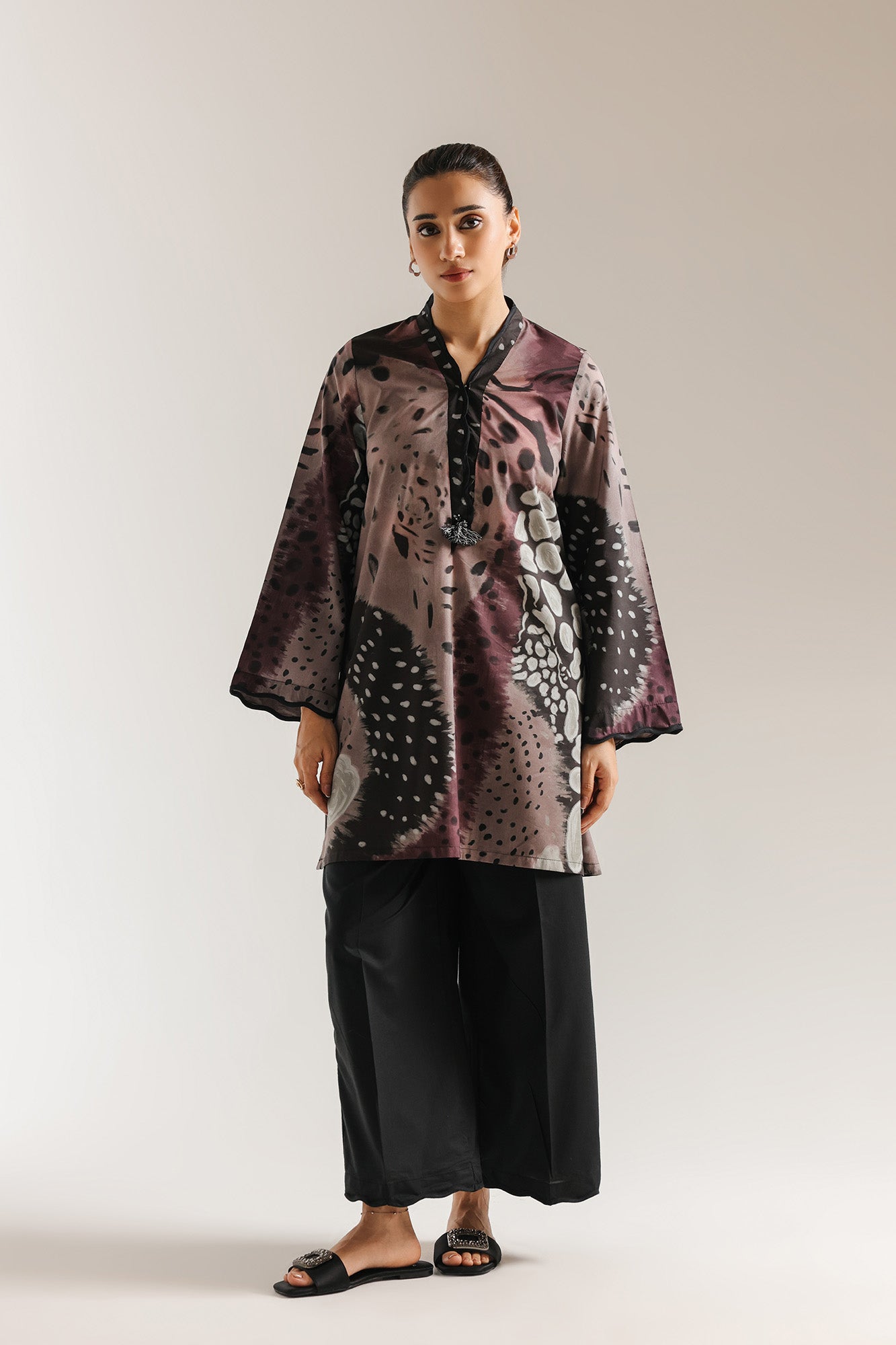 ETHNC -Printed 2-Piece Suit | SHIRT - RELAX FIT - Y NECK- (TROUSER - CULOTTE FIT)(JET BLACK | E8130/102/902)