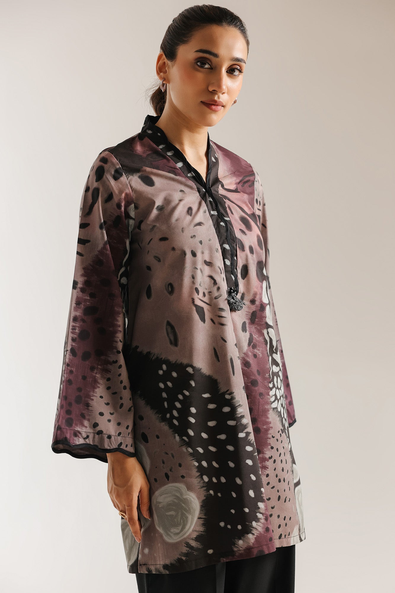 ETHNC -Printed 2-Piece Suit | SHIRT - RELAX FIT - Y NECK- (TROUSER - CULOTTE FIT)(JET BLACK | E8130/102/902)