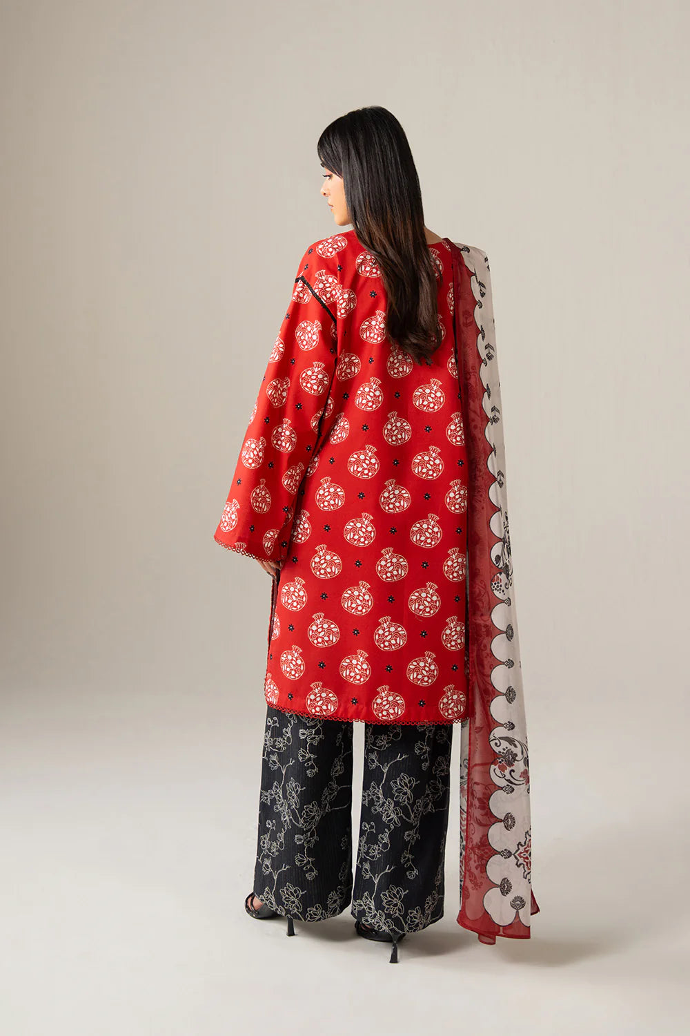 MARYUM & MARIA -VEDIKA - MSS6260(3 Piece Pret)