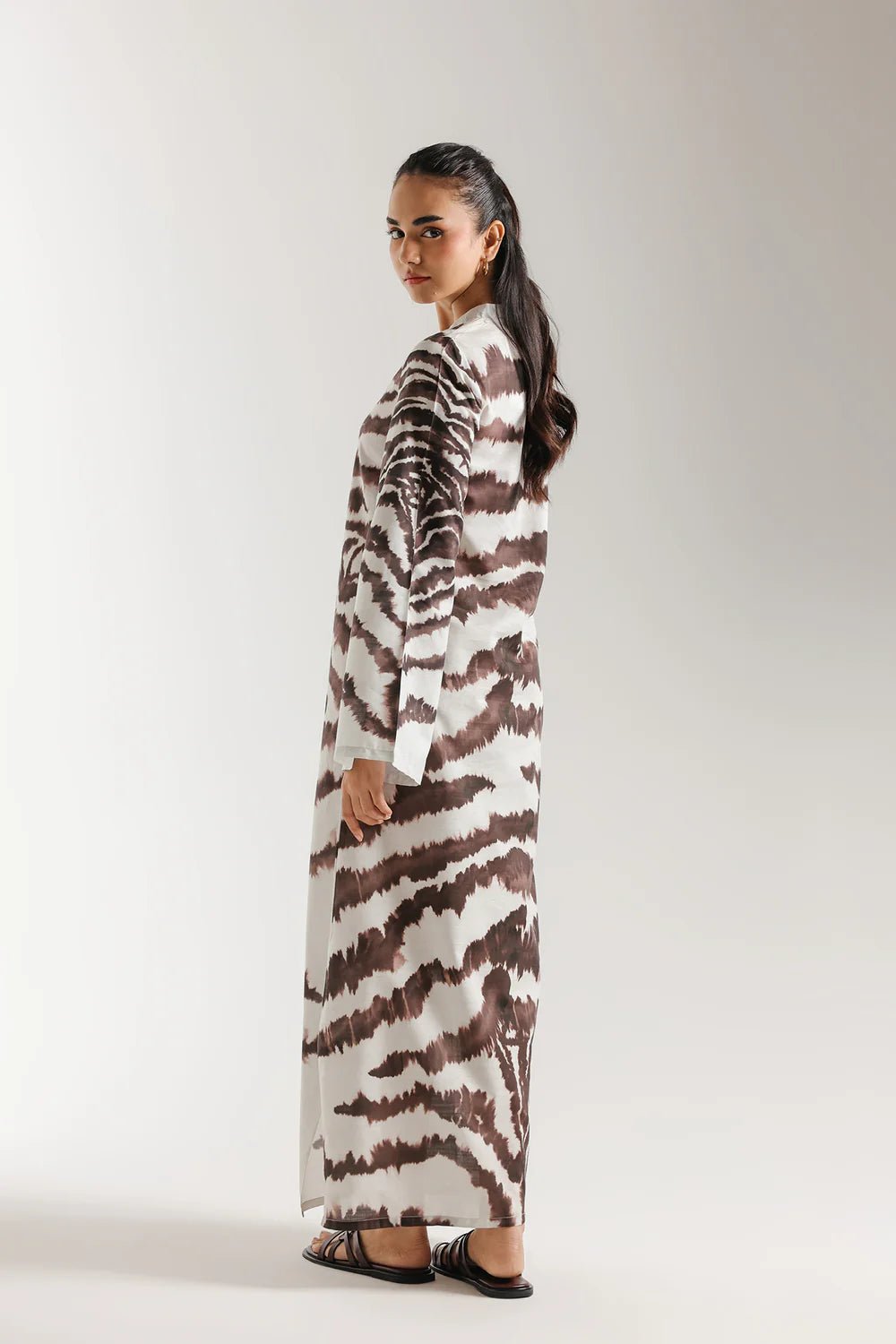 ETHNC - PRINTED KAFTAN - OFF WHITE | DRESS - RELAXED FIT - V - NECK WITH BUTTONS - FLARED SLEEVES - LOW SIDE SLITS - LONG LENGTH - Bristy's Collection