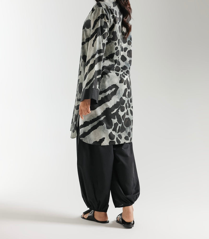 ETHNC - PRINTED SUIT - SHIRT - REALX FIT - V NECK - SHALWAR - GATHERED HEM - JET BLACK | E8069/102/902 - Bristy's Collection