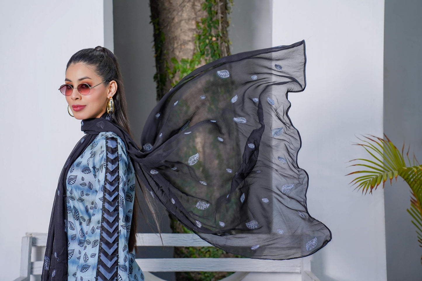 Un-stitched 3-piece embroidered lawn By Gulzar Yousaf Volume 3-code D/04(Black Floral)