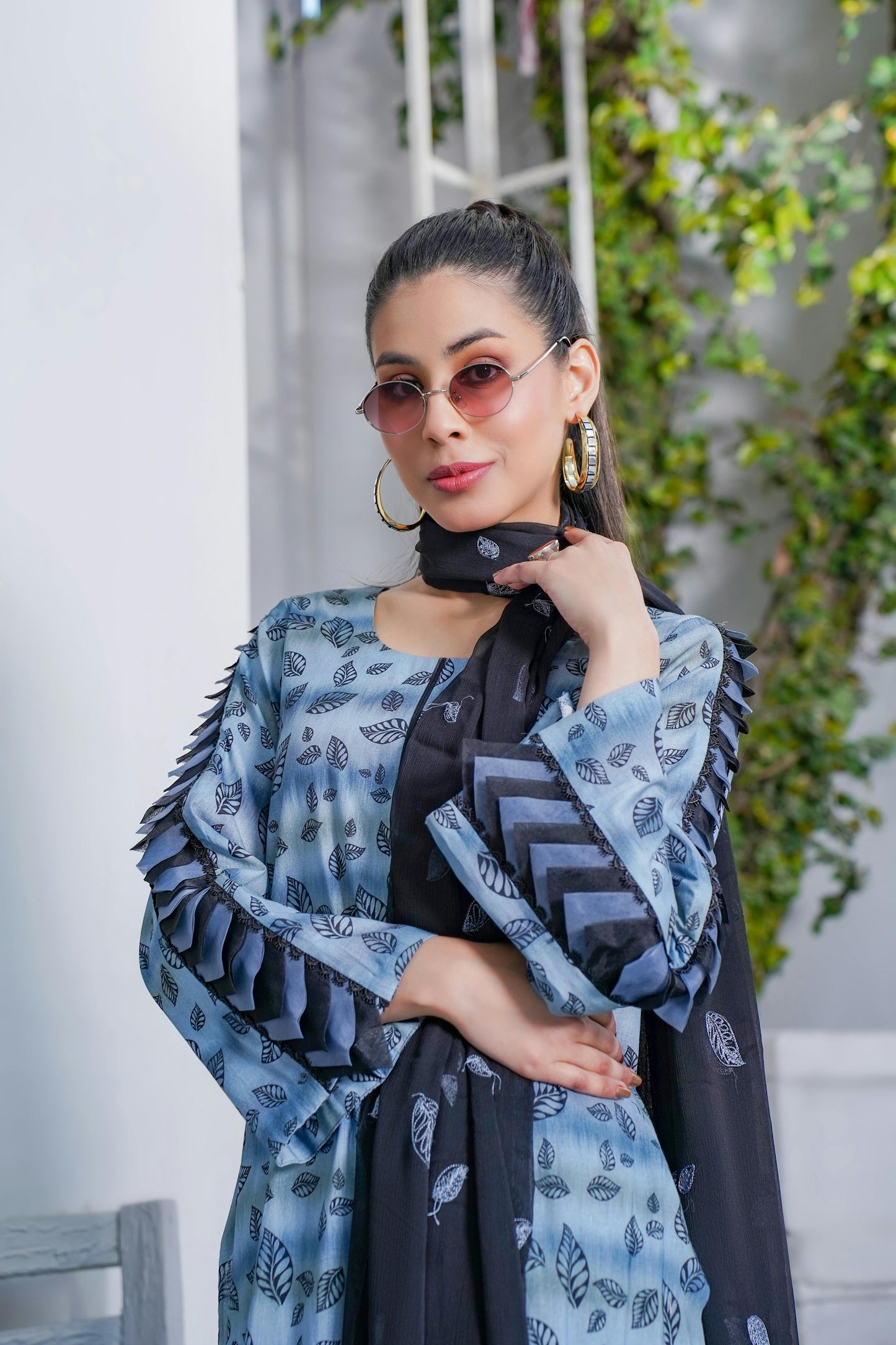 Un-stitched 3-piece embroidered lawn By Gulzar Yousaf Volume 3-code D/04(Black Floral)